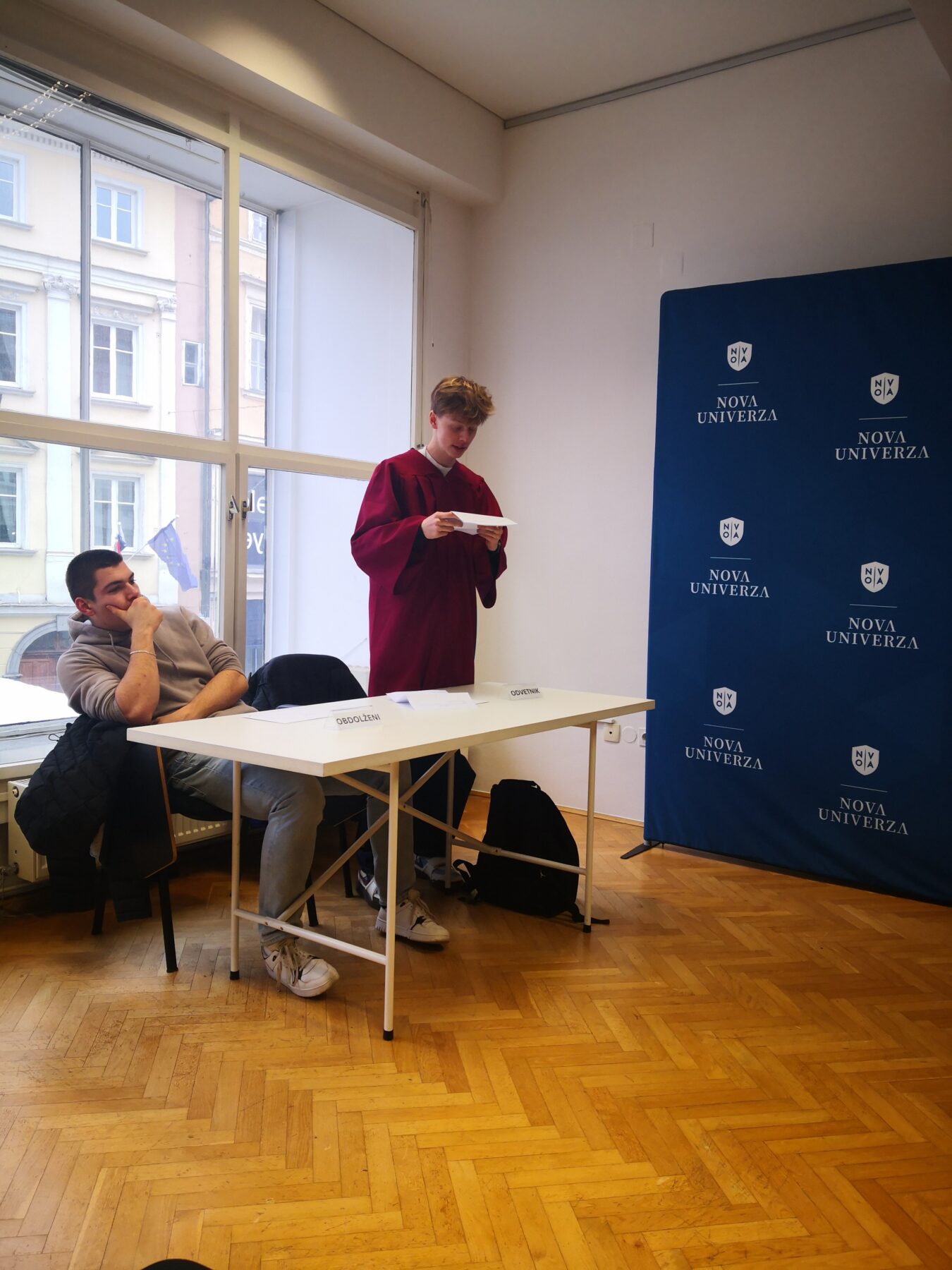 Dijaki pri sodnem postopku